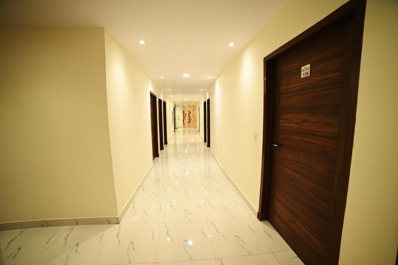 Ovel Hotel Лудхиана Экстерьер фото
